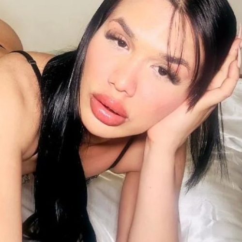 Mell - a Trans Escort in Earls Court
