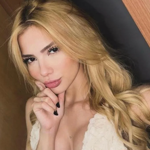 MAVIE - a Trans Escort in City of London