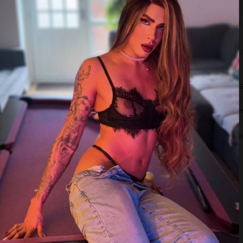 Kendall - a Trans Escort in Newcastle upon Tyne