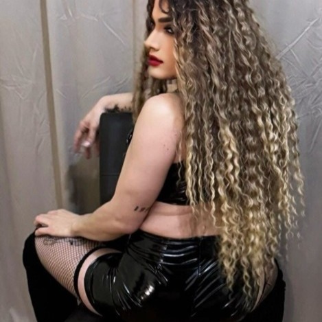 Julia - a Trans Escort in Bristol