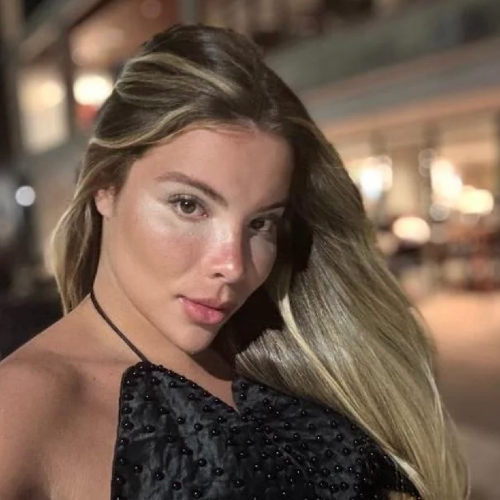 Bruna - a Trans Escort in Leeds