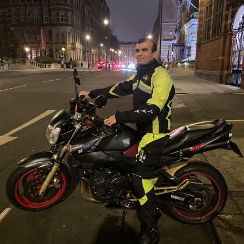 Kam  - a Male Escort in City of London