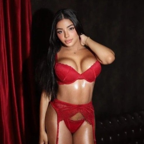 CAROLINE - a Trans Escort in Essex