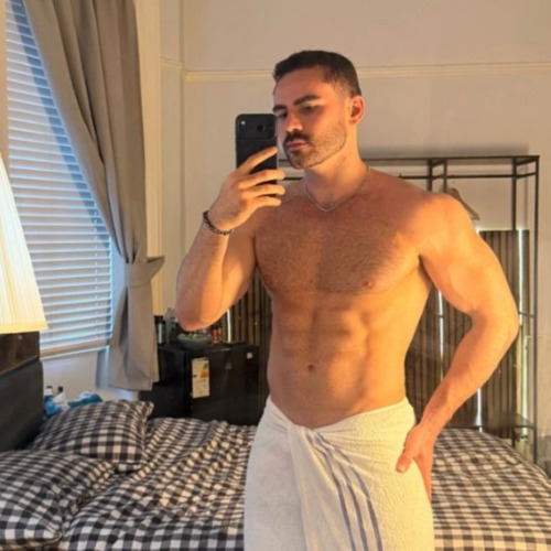 Pedro Conti - a Male Escort in Camden
