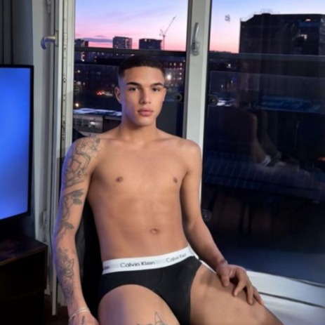 CARIOCAERICK - a Male Escort in Birmingham