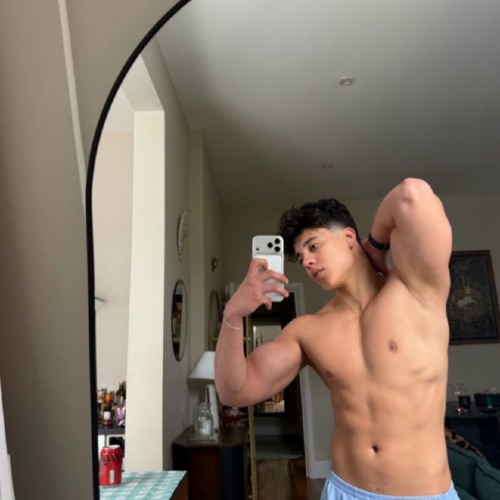 Only Victorq - a Male Escort in Hertfordshire