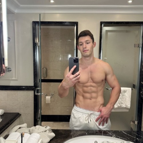 How to Find a Gay Escort Safely in the UK