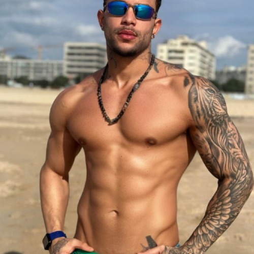 Lucasrocchaa - a Male Escort in Northamptonshire
