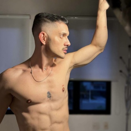 Caleb_b - a Male Escort in Darlington