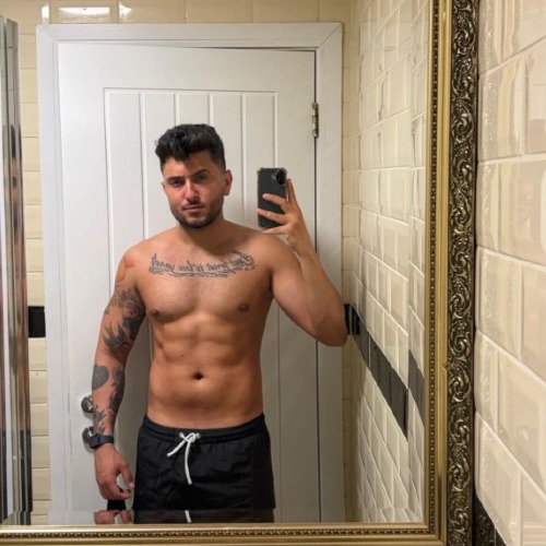 Yanvictoryan - a Male Escort in Bristol