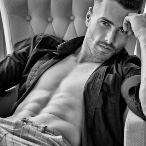 Feliipe - a Male Escort in Westminster