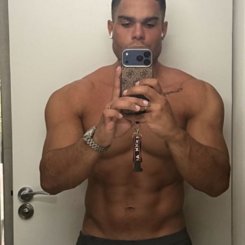 Jacob_XXIV - a Male Escort in Walsall