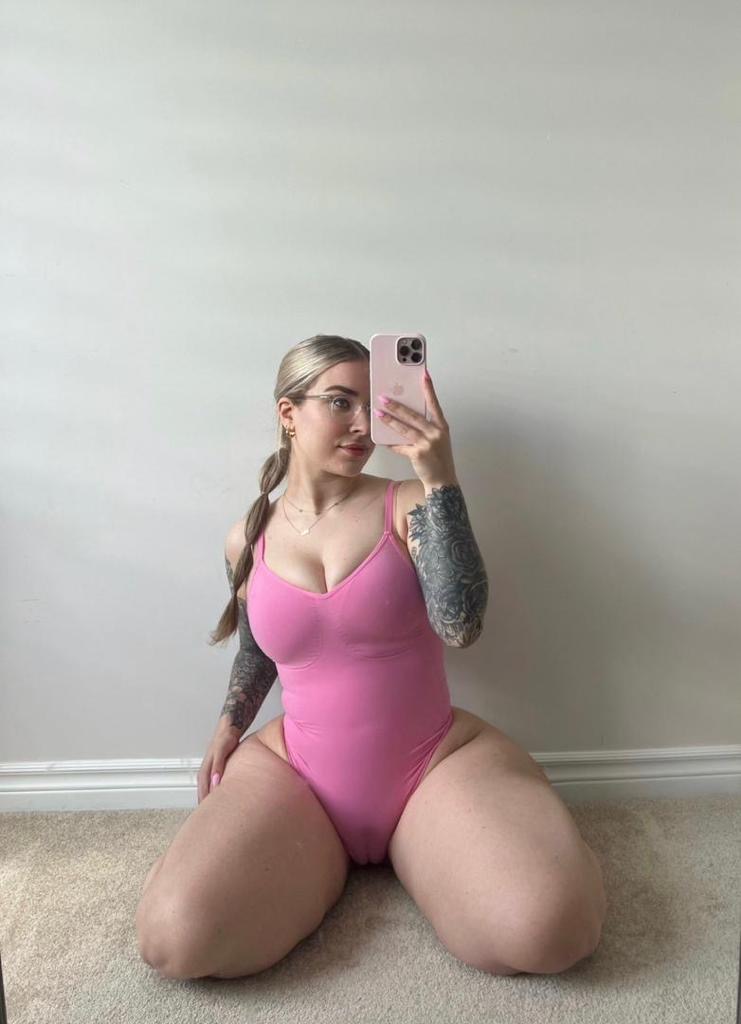 Sandra - a Female Escort in Los Angeles