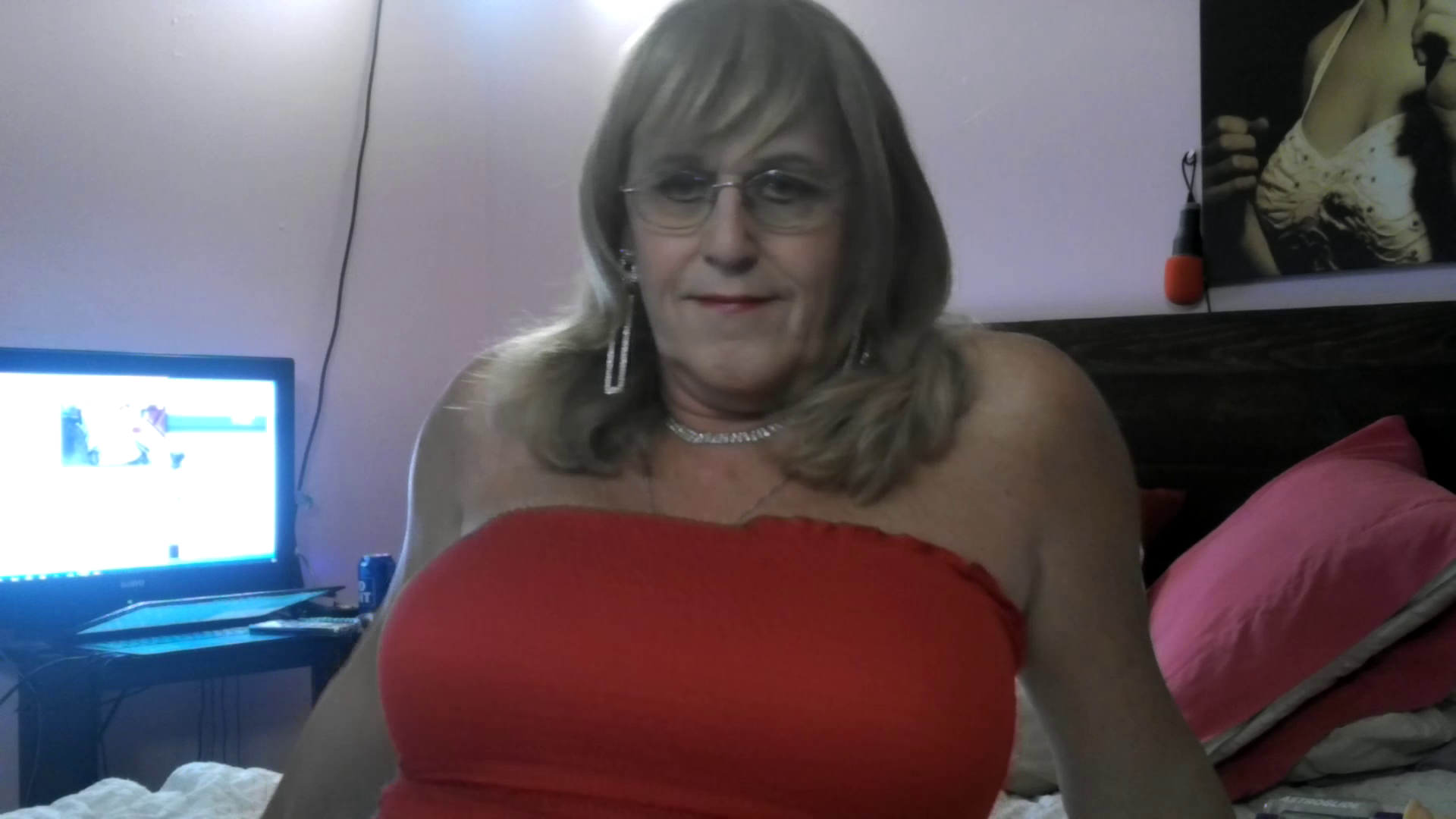 Willing Wilma - a Trans Escort in Kansas City
