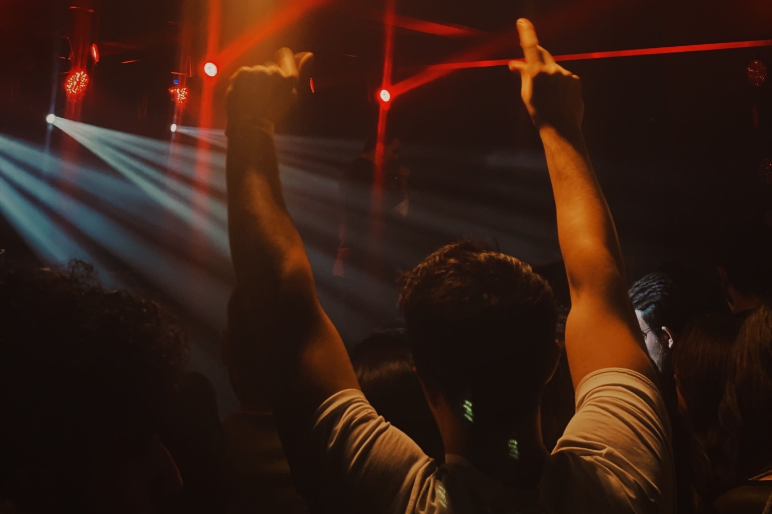 Going Out Alone on the Gay Scene (and Actually Enjoying It)