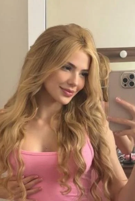 MAVIEHERRERA - a Trans Escort in Glasgow
