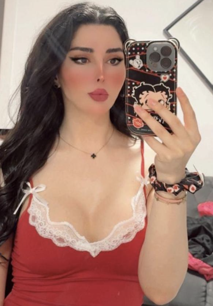  Lilli  - a Trans Escort in Glasgow