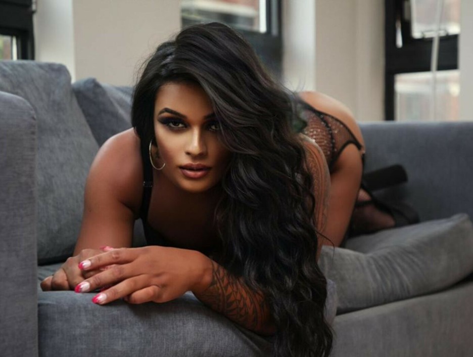 Fernanda  - a Trans Escort in Derbyshire