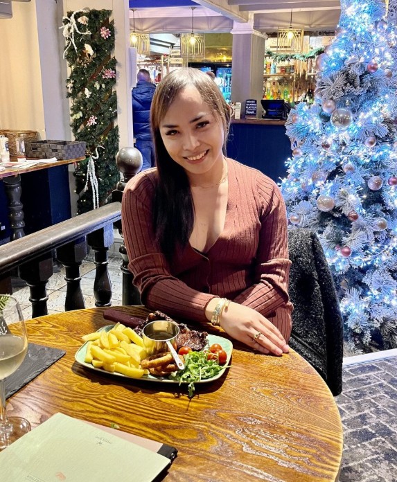 Demi - a Trans Escort in Hertfordshire