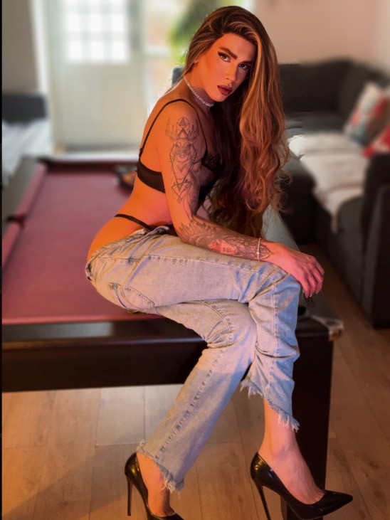 Kendall - a Trans Escort in Newcastle upon Tyne