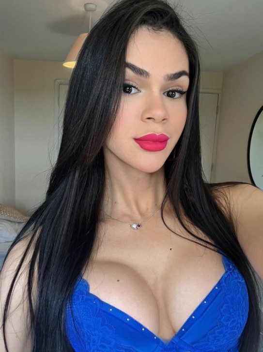 Monique - a Trans Escort in Nottingham