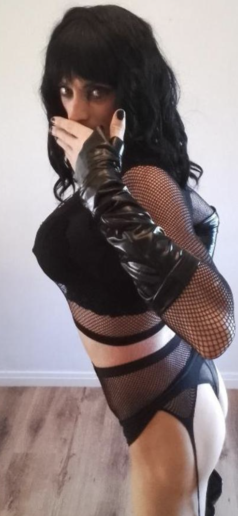 BethBritish - a Trans Escort in Sheffield