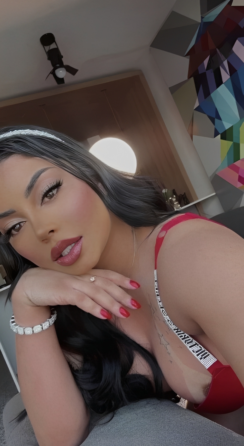 Raychiel  - a Trans Escort in 