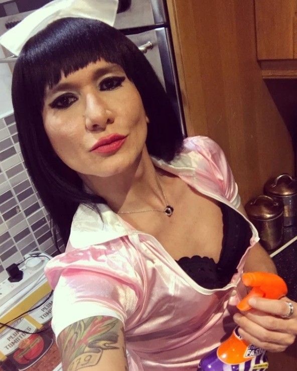 JUNOT - a Trans Escort in 