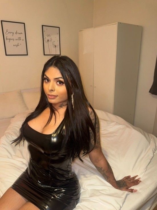 Emily - a Trans Escort in 