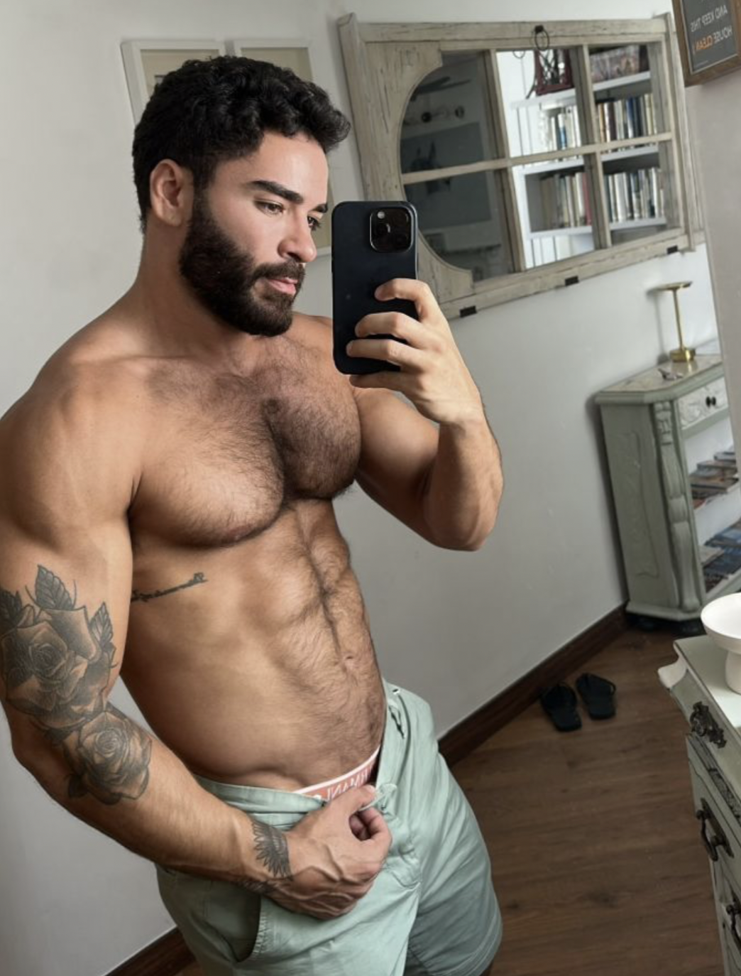 Cosa - a Male Escort in 