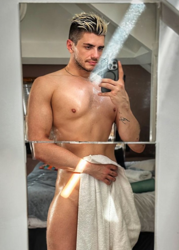 Tommy MCR - a Male Escort in Birmingham