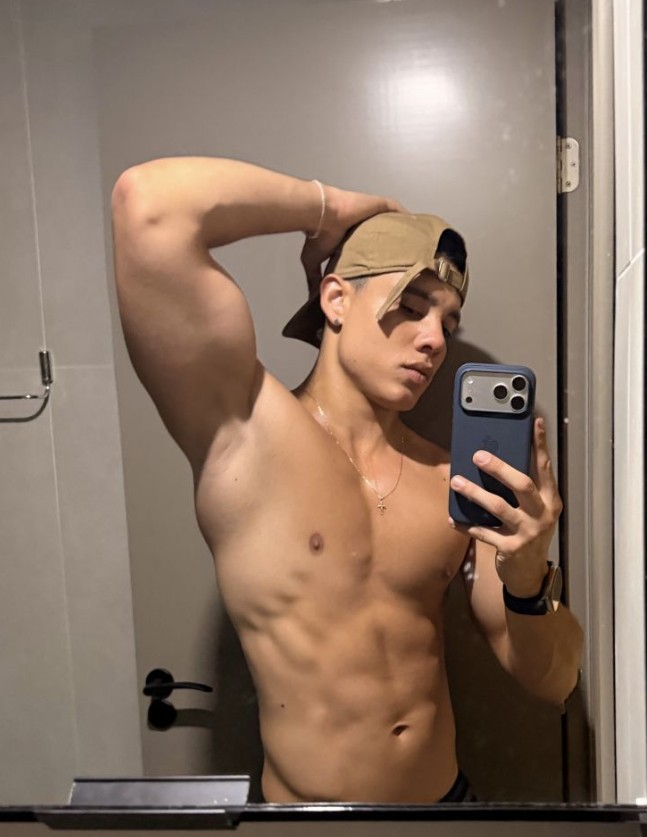 Only Victorq - a Male Escort in Hertfordshire