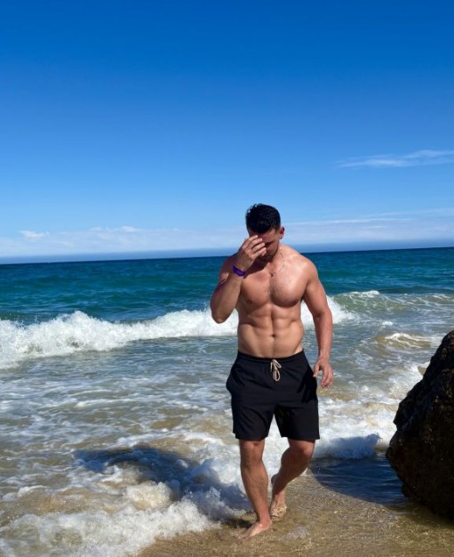 Raulxx - a Male Escort in Derbyshire