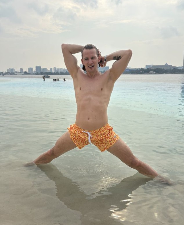 MrNoah - a Male Escort in Derbyshire