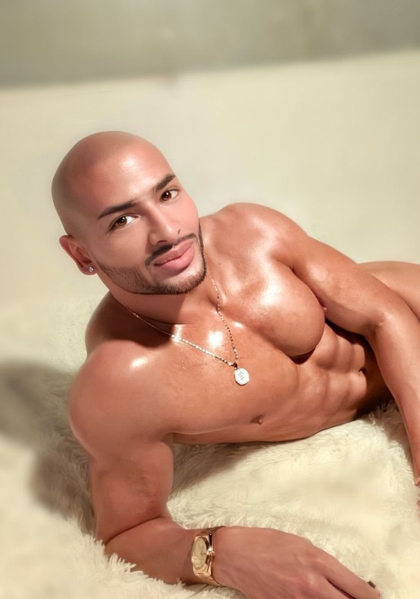 BIaise - a Male Escort in Berkshire