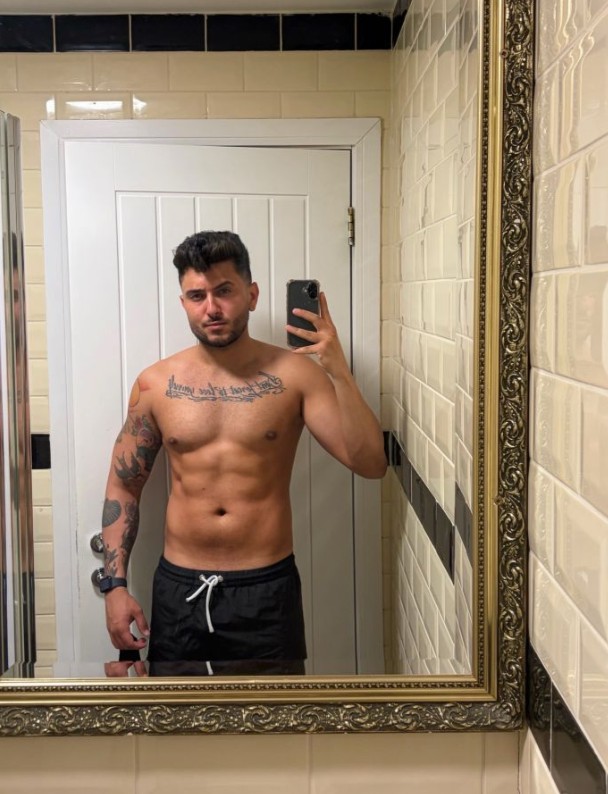 Yanvictoryan - a Male Escort in Bristol