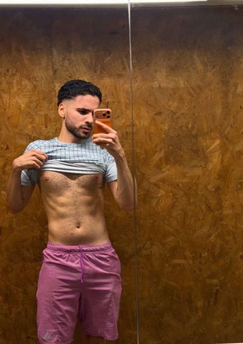Marlon_XL - a Male Escort in Birmingham