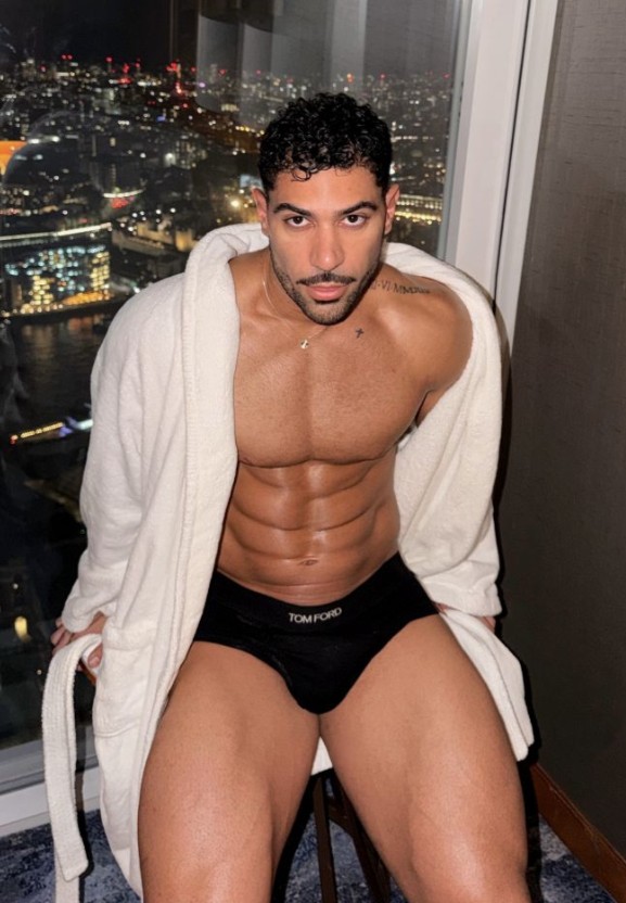 Bryan_vip - a Male Escort in Northamptonshire