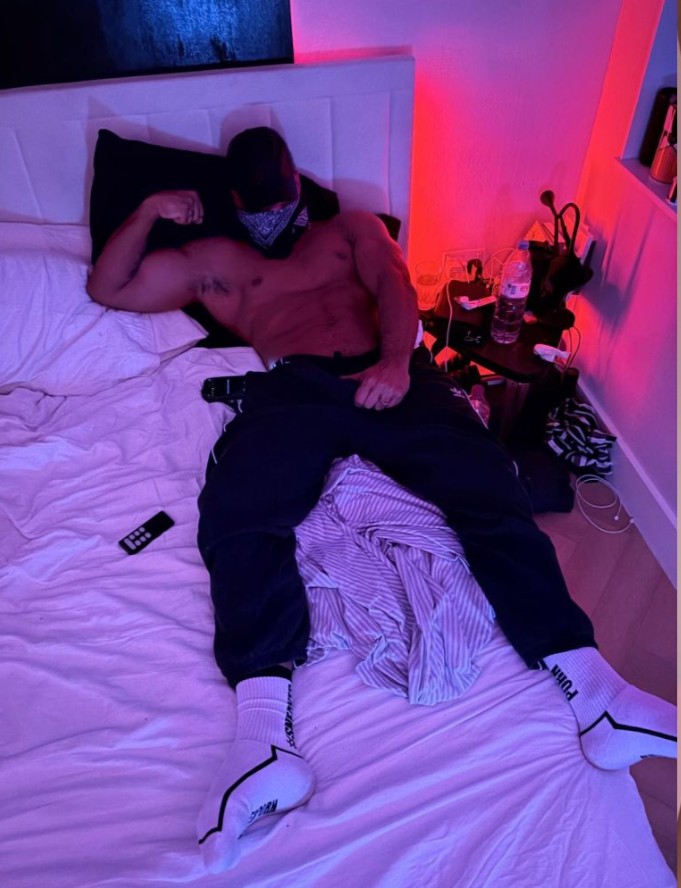 Jacob_XXIV - a Male Escort in Walsall